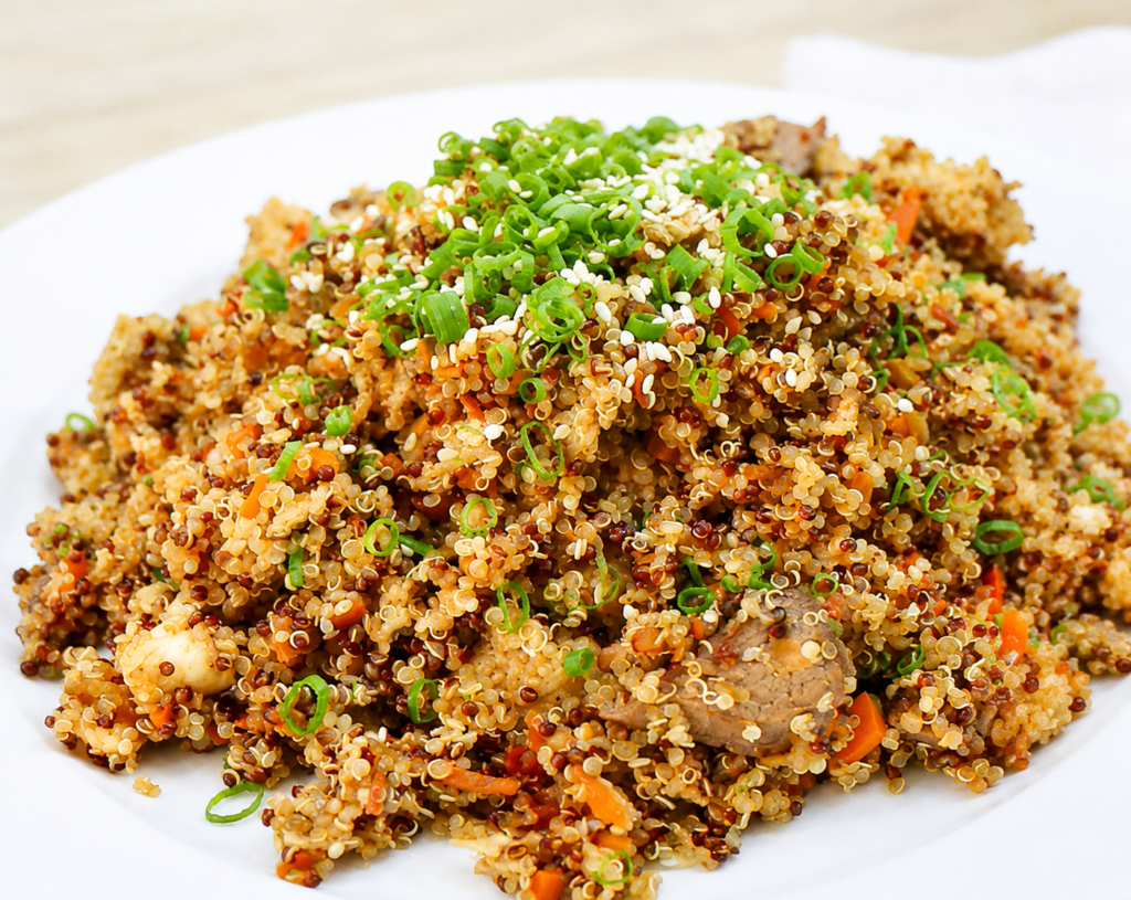 Chaufa de Quinua con Pollo y Carne