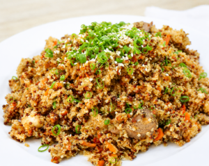 Chaufa de Quinua con Pollo y Carne